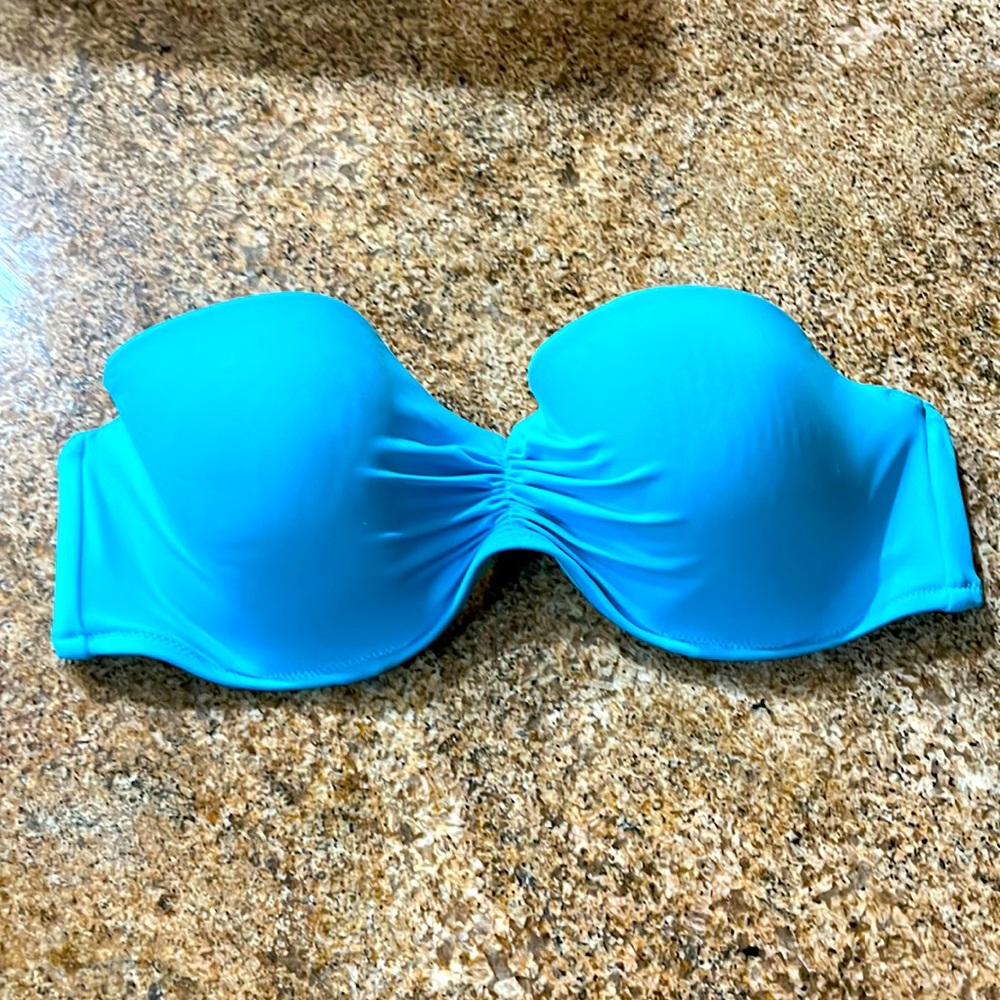 Victoria secret Pink swim top size 36 C